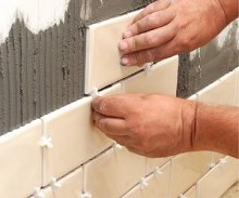 технологія укладання кераміческоі плитки на стіну